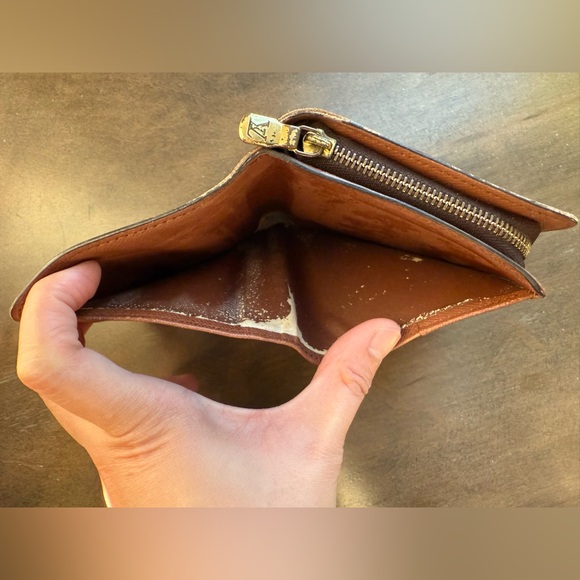 Louis Vuitton Authentic Compact Zip Bifold Monogram Wallet - Picture 9 of 16